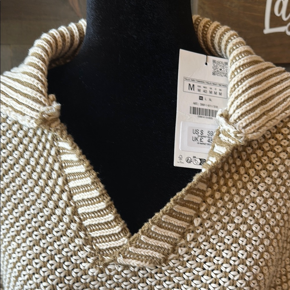 Zara Cream V-Neck Collared Sweater Cozy Knit Short Sleeve Medium - Picture 4 of 7